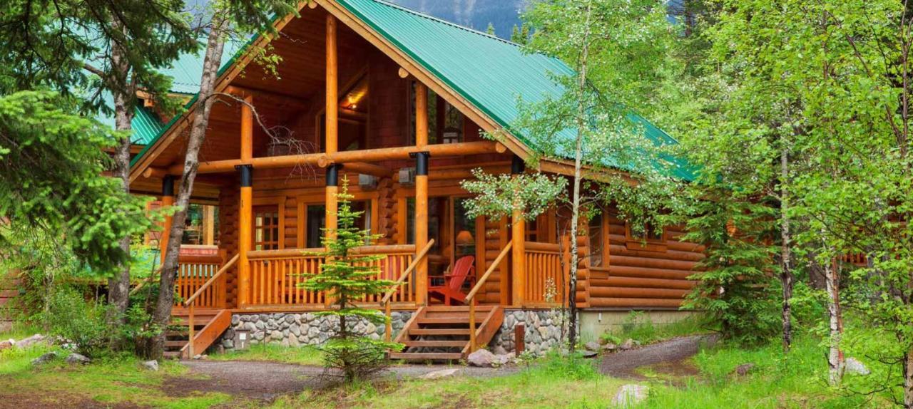 Cathedral Mountain Lodge Филд Экстерьер фото